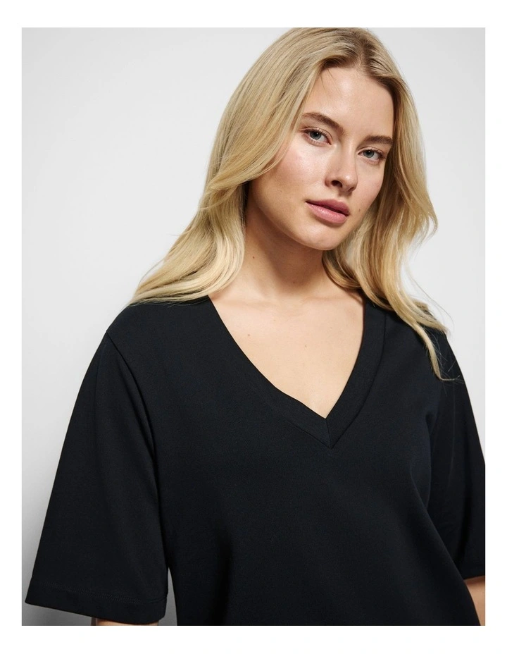 Cotton V Neck T-shirt in Black image 6