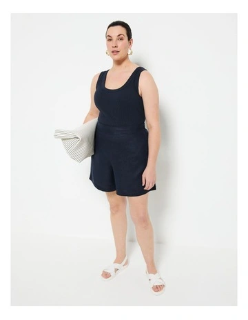 Linen Shorts in Navy