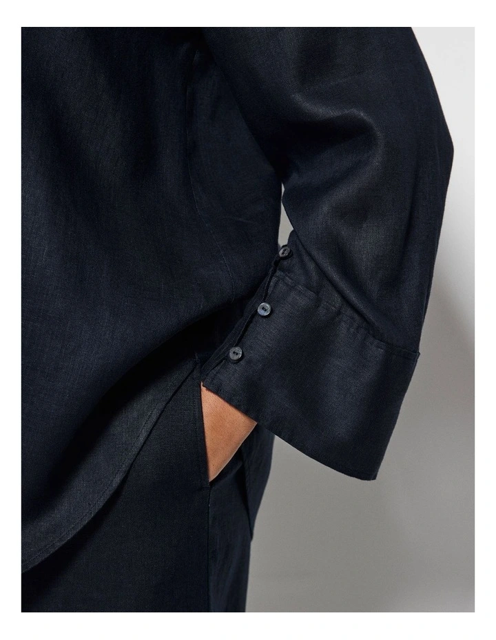 Linen Shirt in Navy image 3