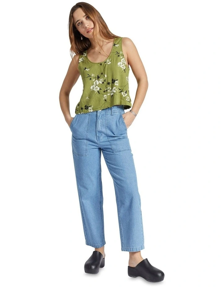 Lanai Linen Tank in Moss image 3