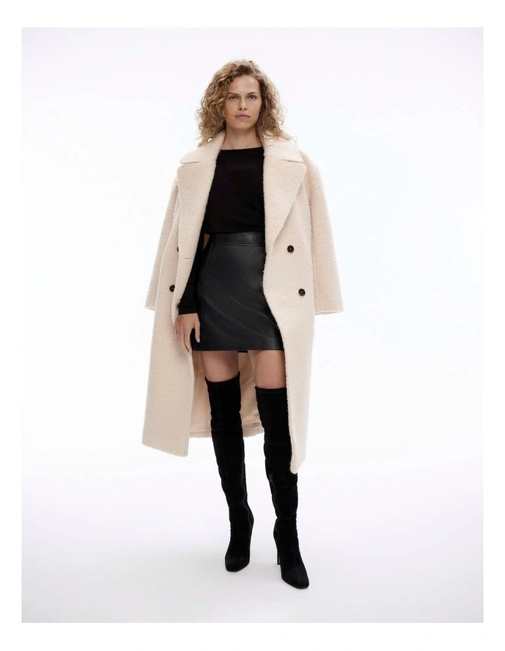 Long Sleeve Drape Top in Black image 3