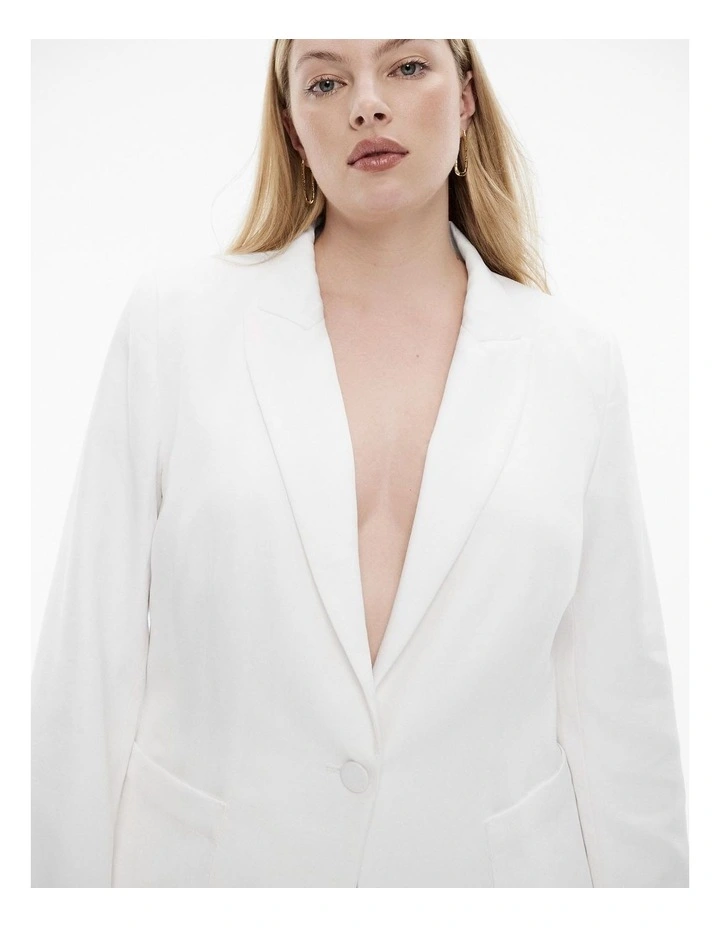 Linen Blend Single-breasted Blazer in Chalk image 7