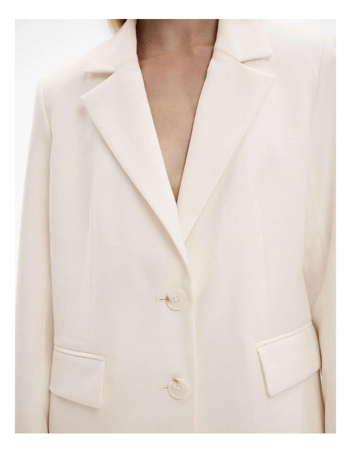 Wool Blend Single-breasted Boxy Blazer in Cream image 3