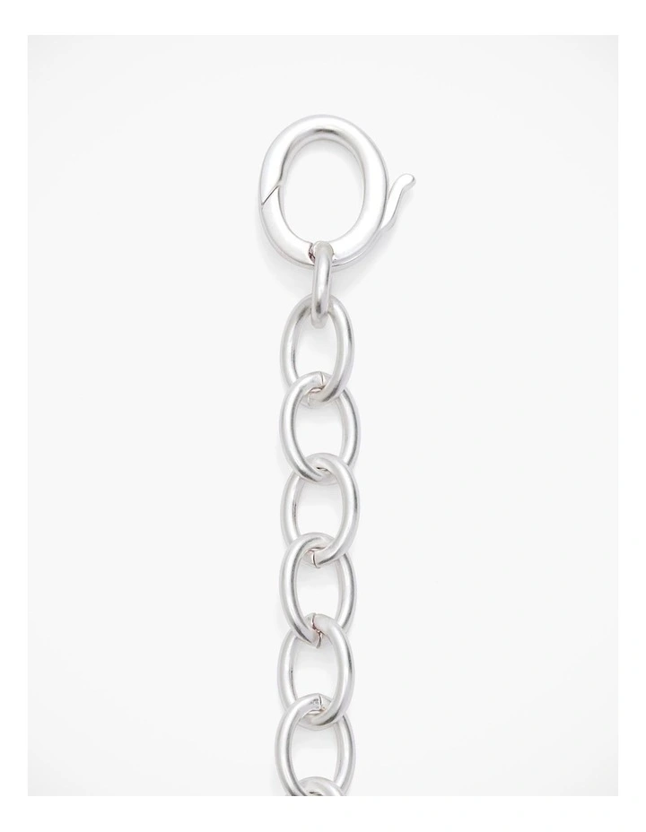 Oval Link Necklace in Satin Silver image 4