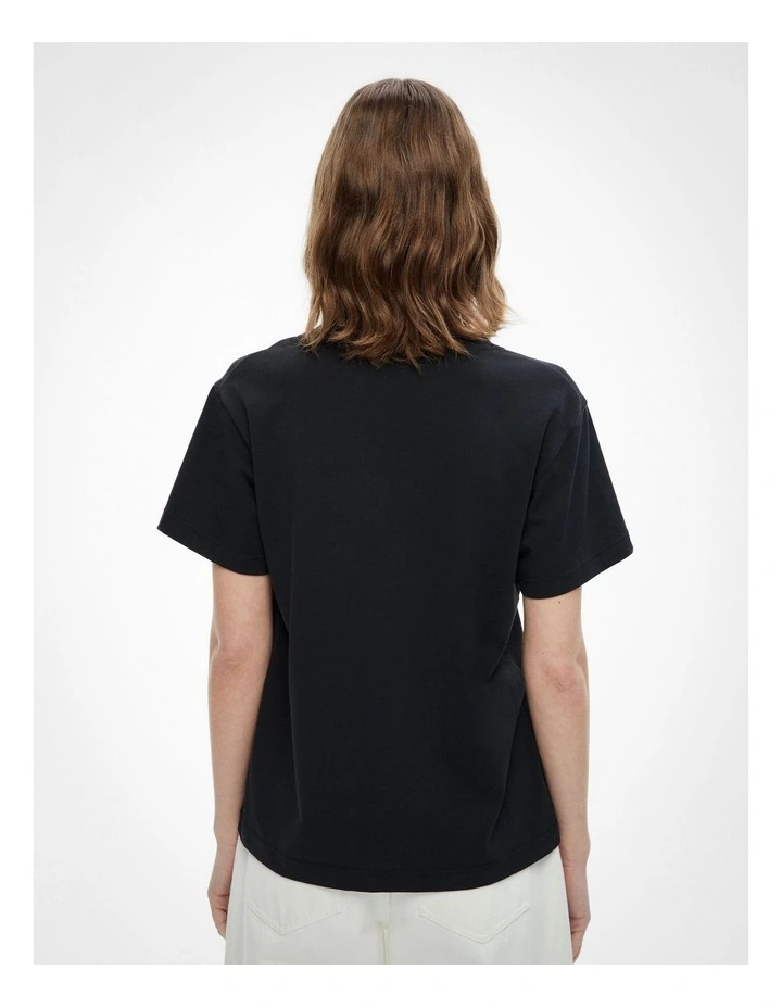 V Neck T-shirt in Black image 4