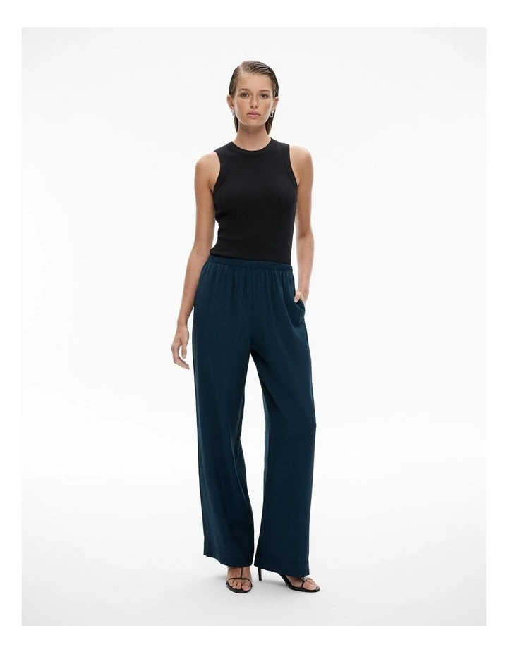 Pull On Pant in Navy image 2