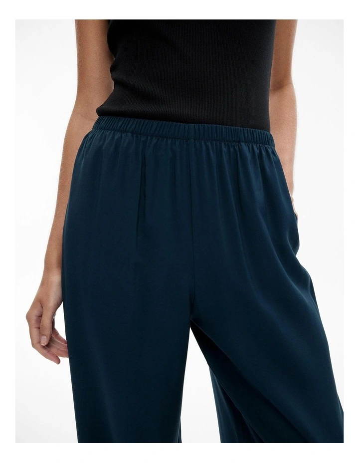 Pull On Pant in Navy image 4
