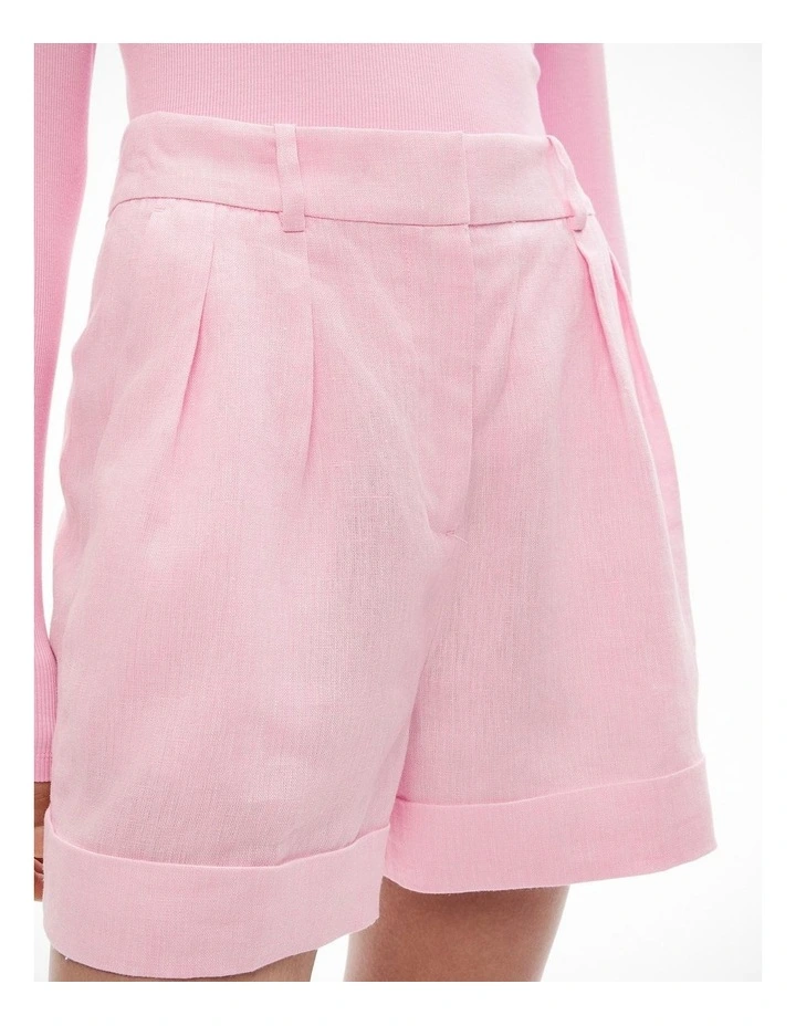 Linen Pleat Short in Floss Pink Yd image 3