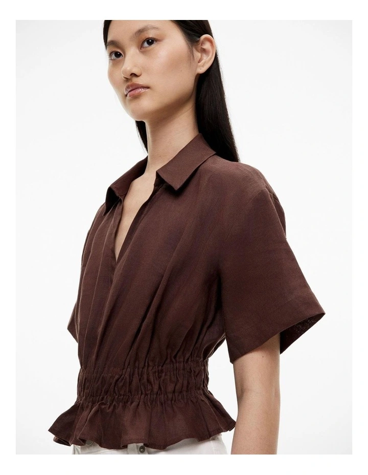 Gathered Waist Short Sleeve Shirt in Chocolate Brown image 2