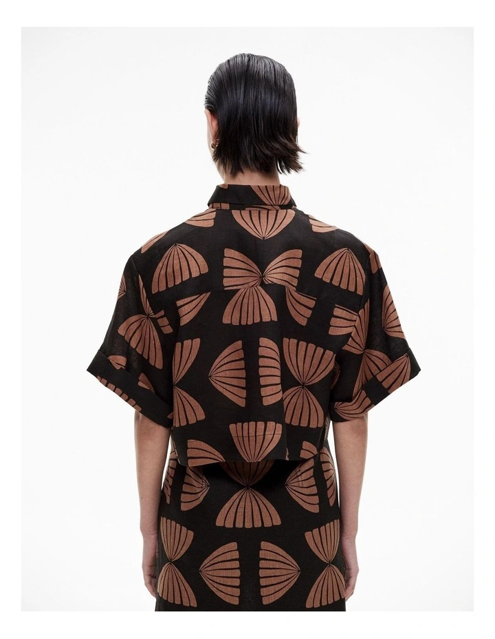 Linen Crop Shirt in Nutmeg Print image 5