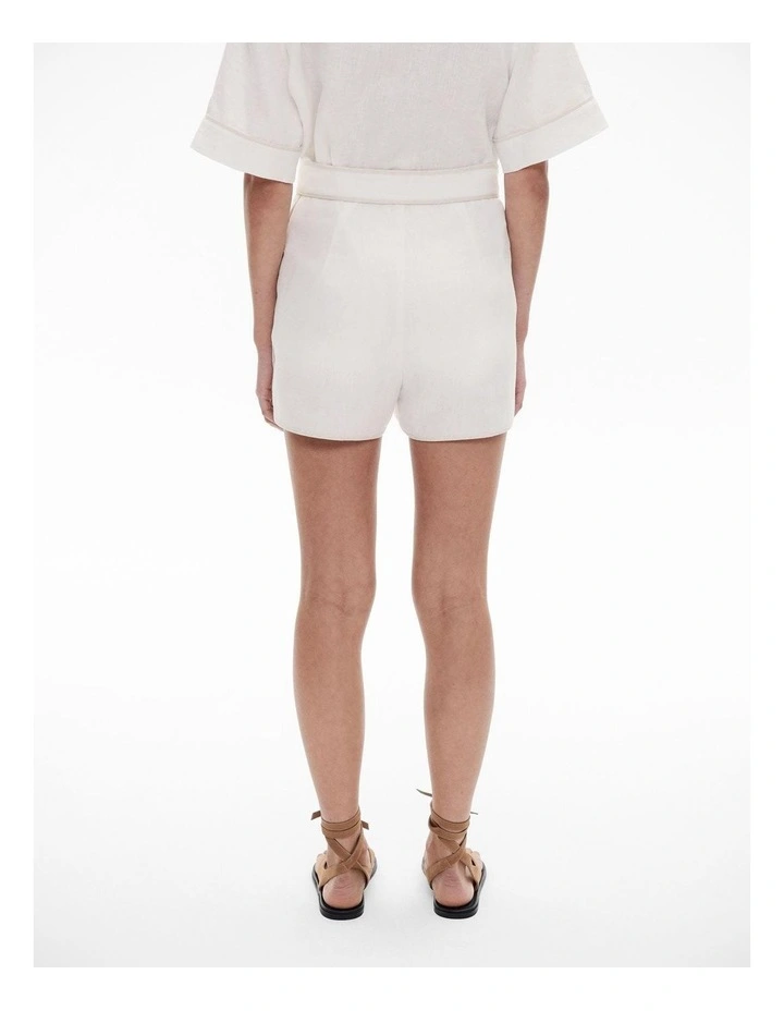 Contrast Detail Short in Fresh White image 4