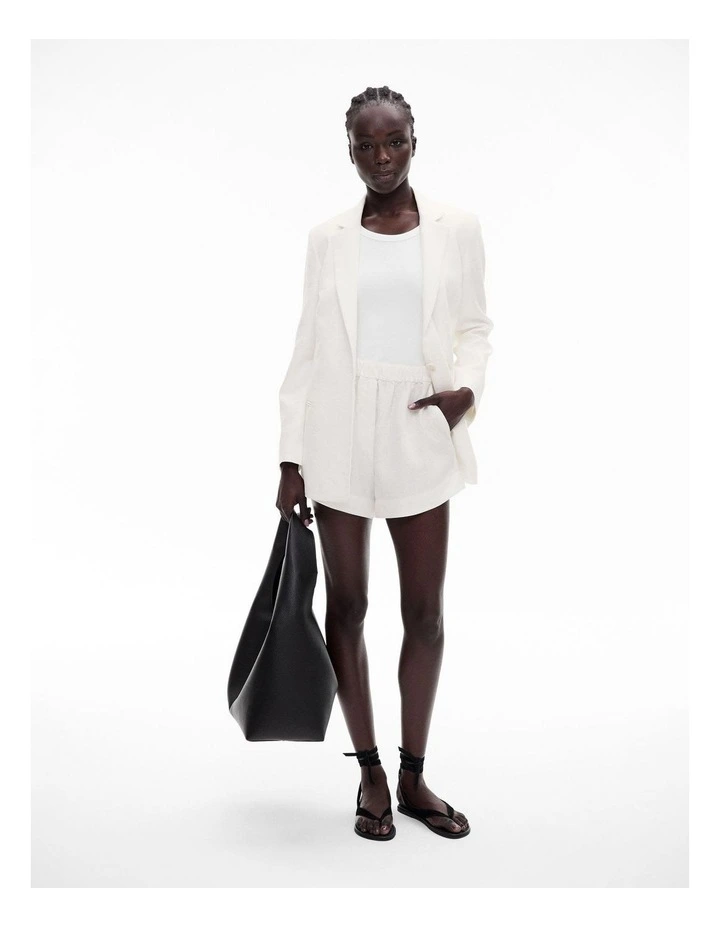 Linen Pull On Short in Fresh White image 2