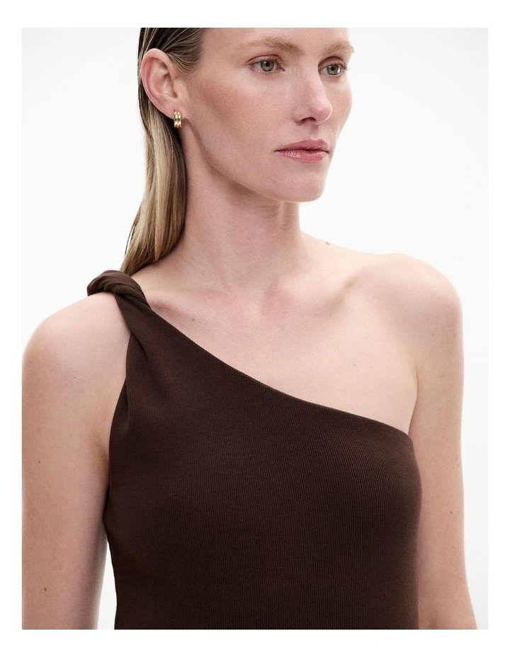 Twist One Shoulder Tank in Chocolate image 3