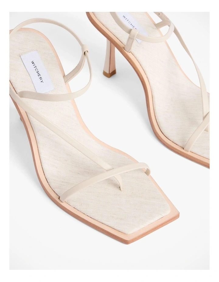 Erin Heel in Stone image 4