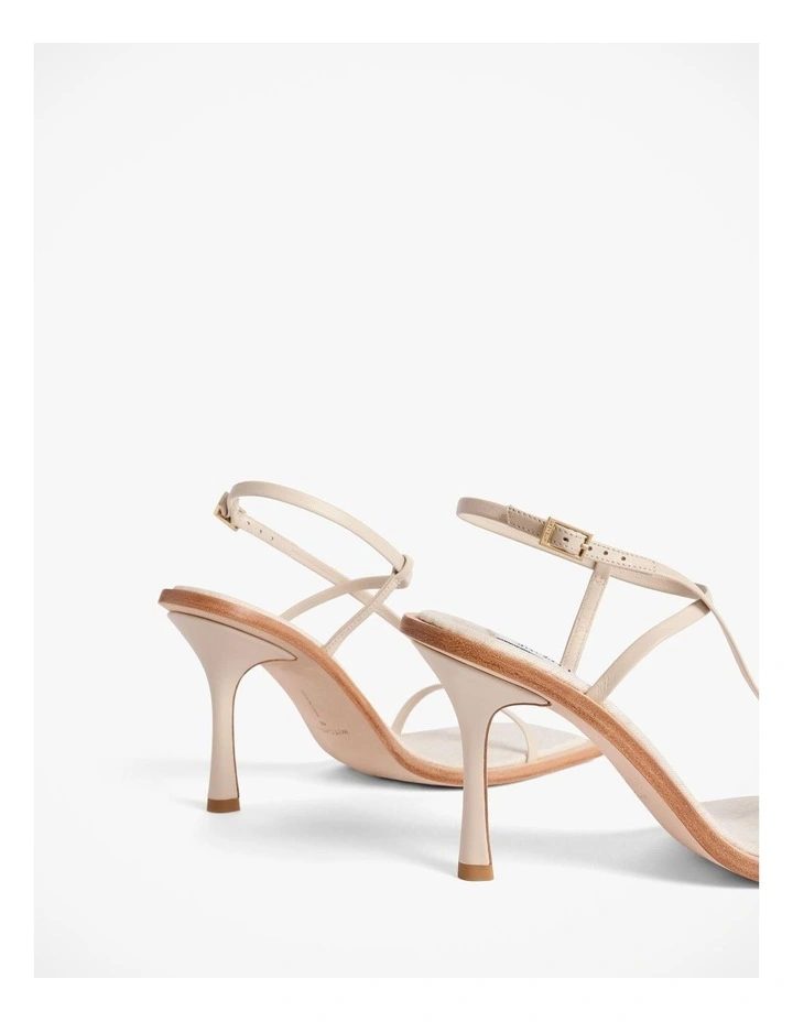 Erin Heel in Stone image 5