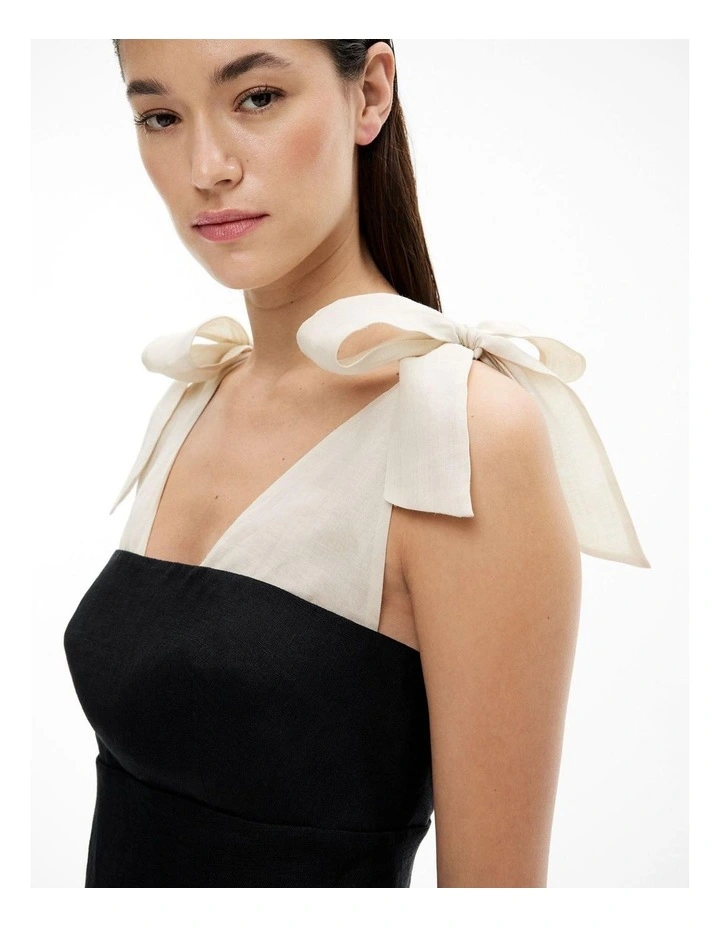 Bow Detail Layered Dress in Black image 3