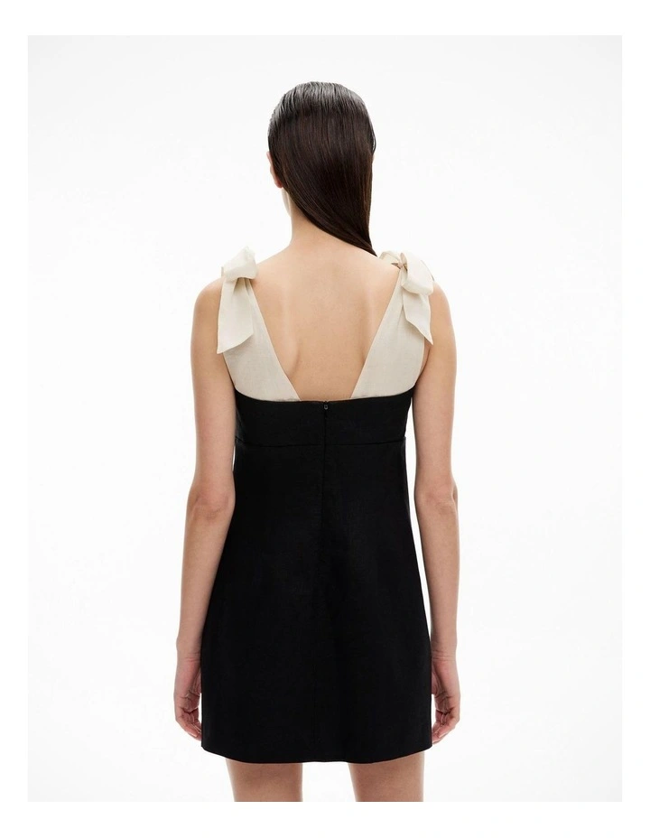 Bow Detail Layered Dress in Black image 4