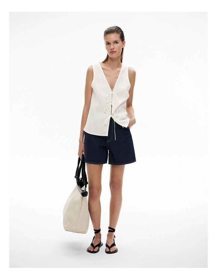 Bow Front Tank in Fresh White image 2