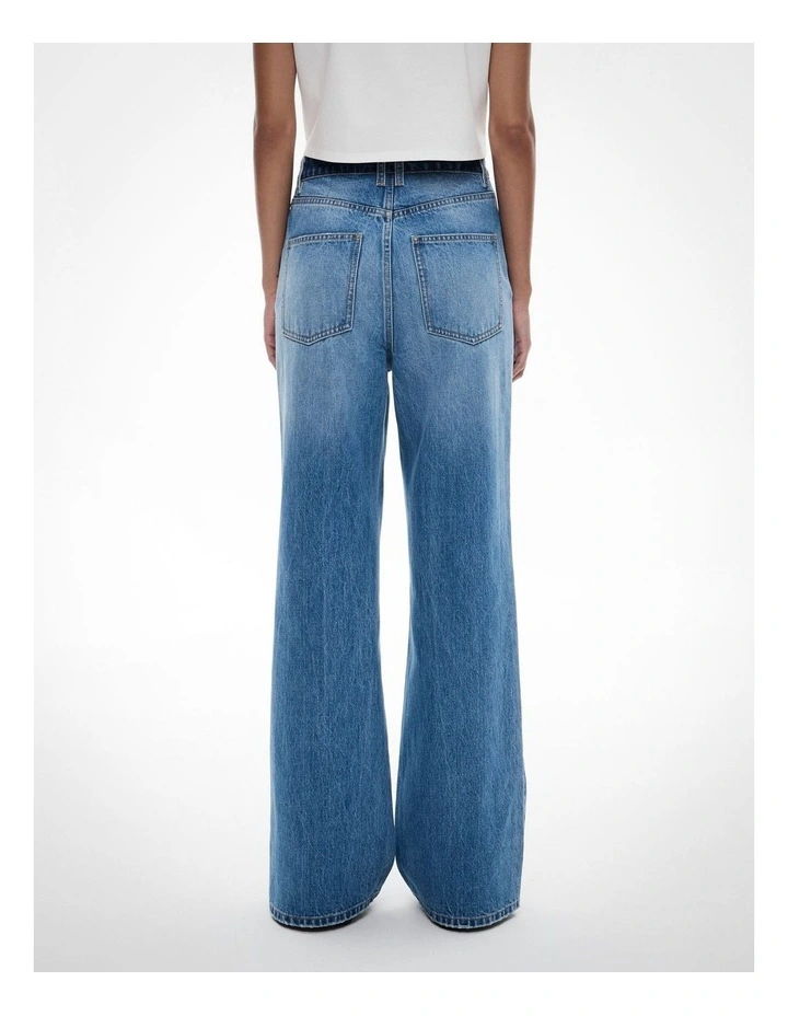 Contrast Waistband Jean in Light Indigo image 4