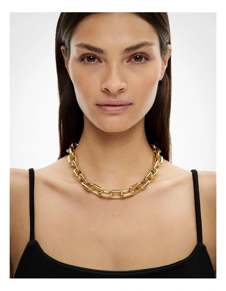 Jane Necklace in Gold image 2