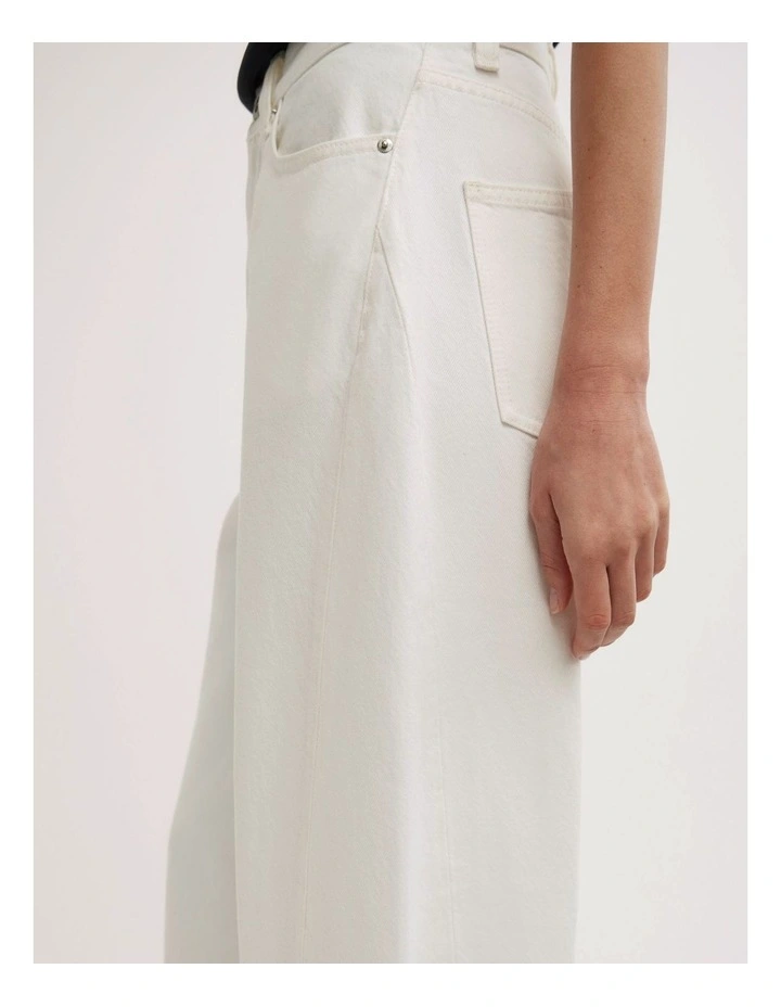 Barrel Leg Jean in Parchment image 4