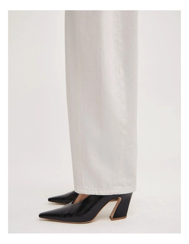 Barrel Leg Jean in Parchment image 5