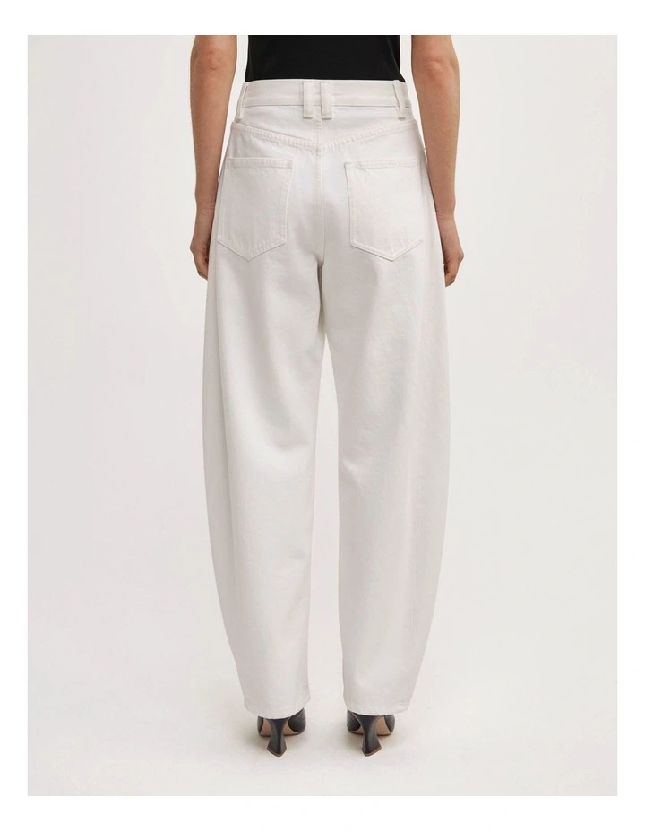 Barrel Leg Jean in Parchment image 6