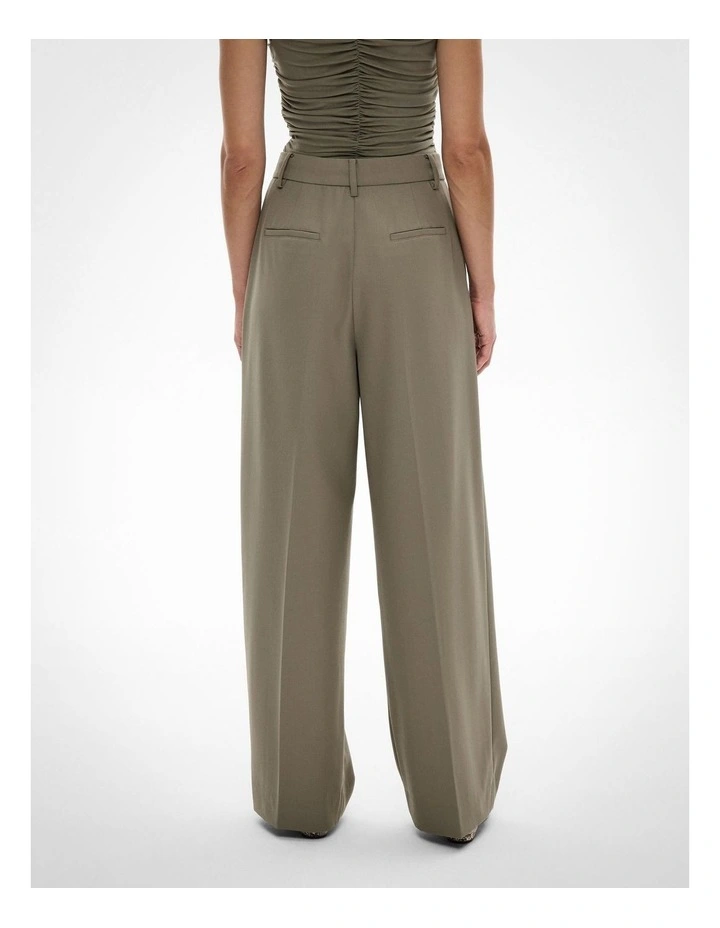 Soft Pleat Pant in Khaki image 4