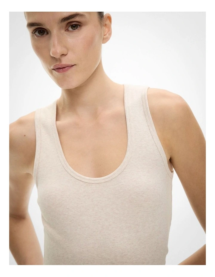 Scoop Rib Tank in Oat Marle image 3