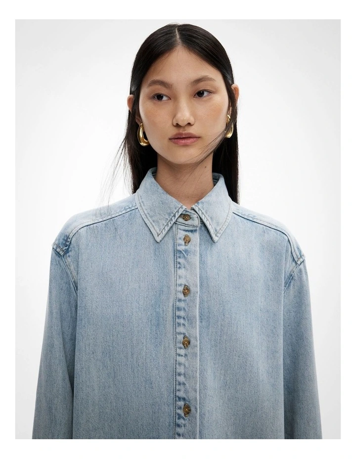 Denim Shirt in Vintage Wash Denim image 3