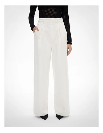 Tailored Denim Jean in Fresh White