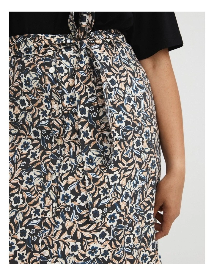 Midnight Floral Midi Skirt in Black Floral image 3