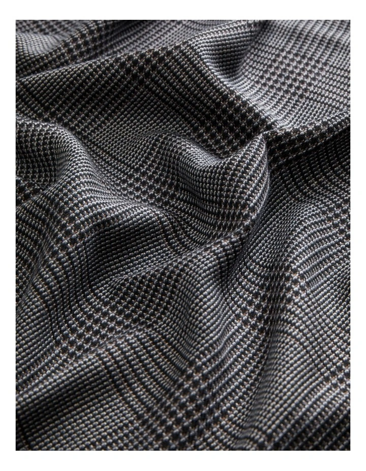 Check Woven Scarf in Black image 3