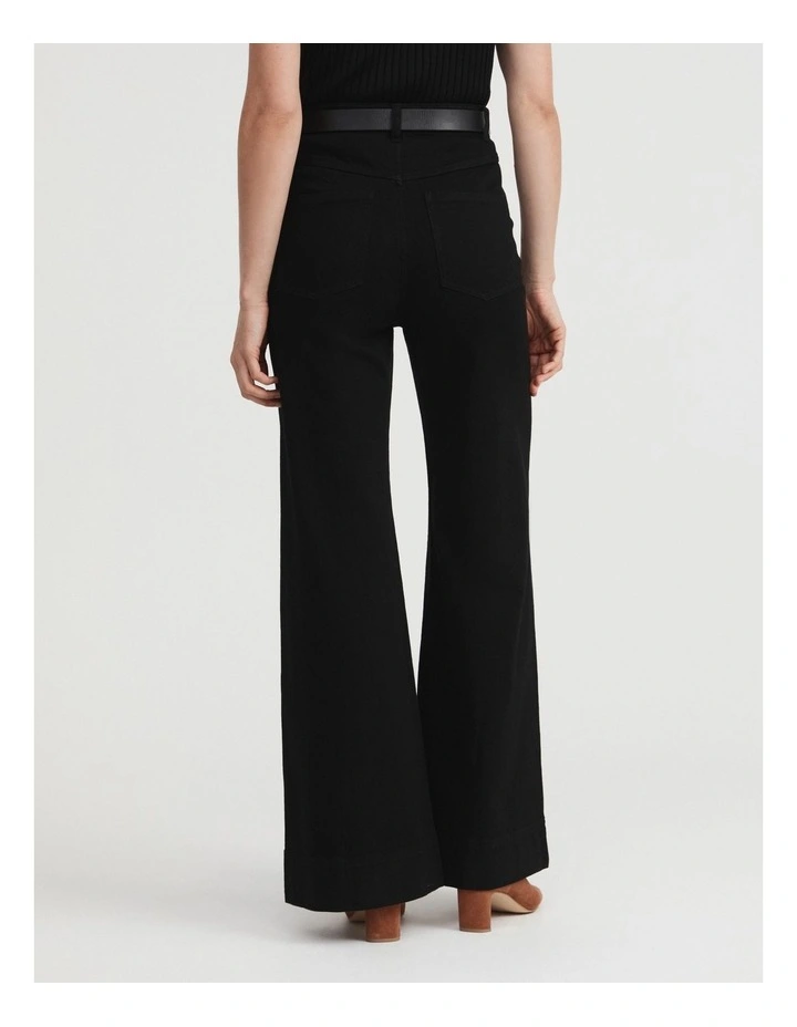 Pocket Detail Wide Leg Jean in Black image 4