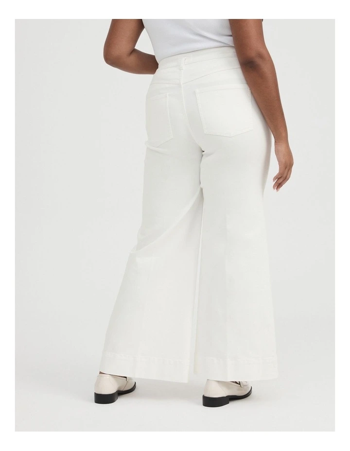 Pocket Detail Wide Leg Jean in Parchment image 4