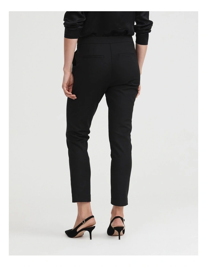Slim Cropped Pant in Black image 4