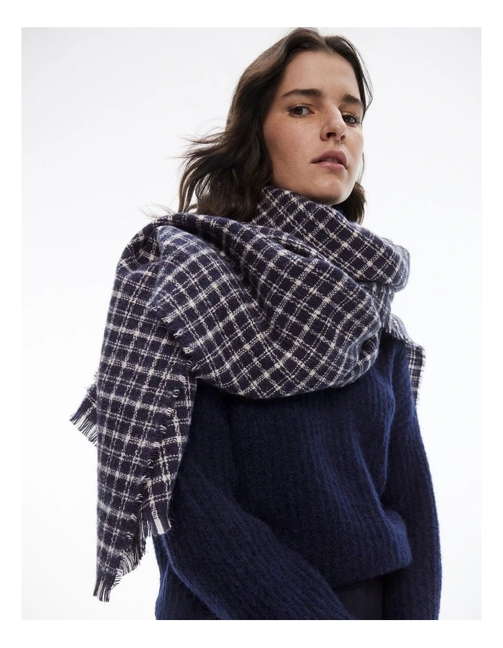 ウィッグ・エクステ SCARF HAT (M) / Checked-Navy Heritage Bold Check Cashmere Scarf with Tassels and Gift Box