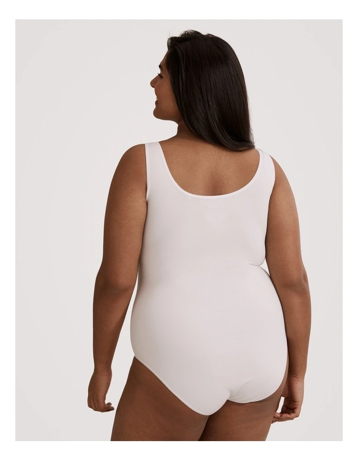 Seamfree Scoop Bodysuit in Antique White image 4
