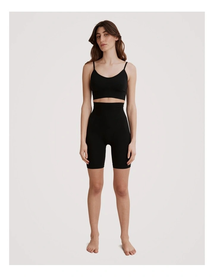 Seamfree Scoop Bralette in Black image 4