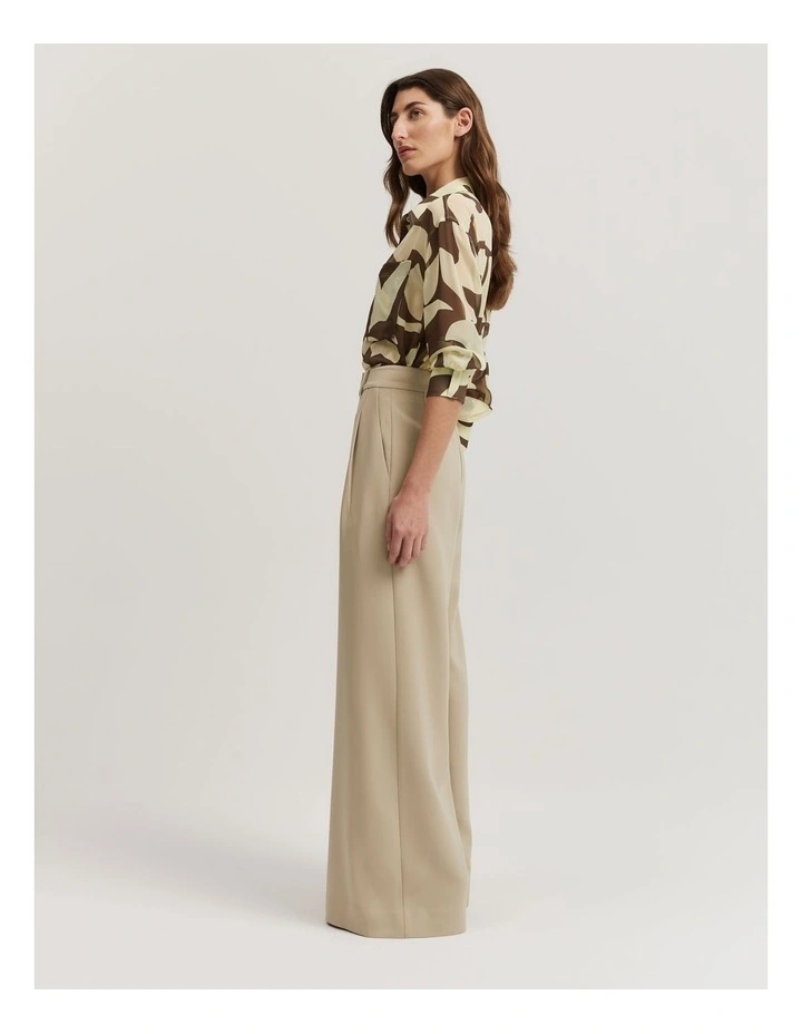 Soft Pleat Pant