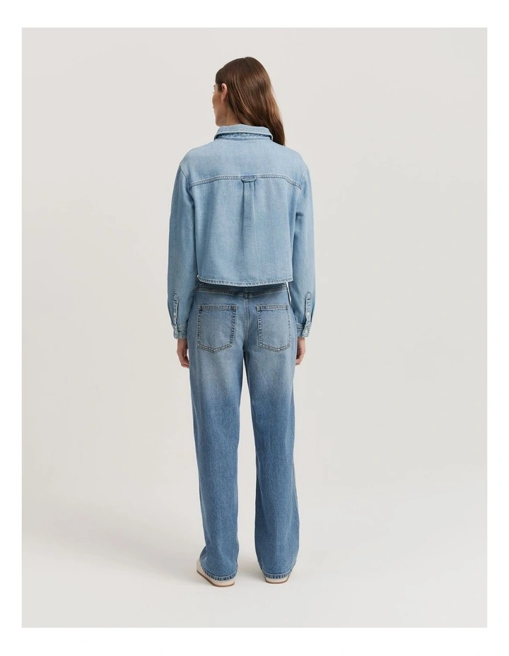 Cotton Blend Cropped Denim Shirt in Aged Soft Wash image 4