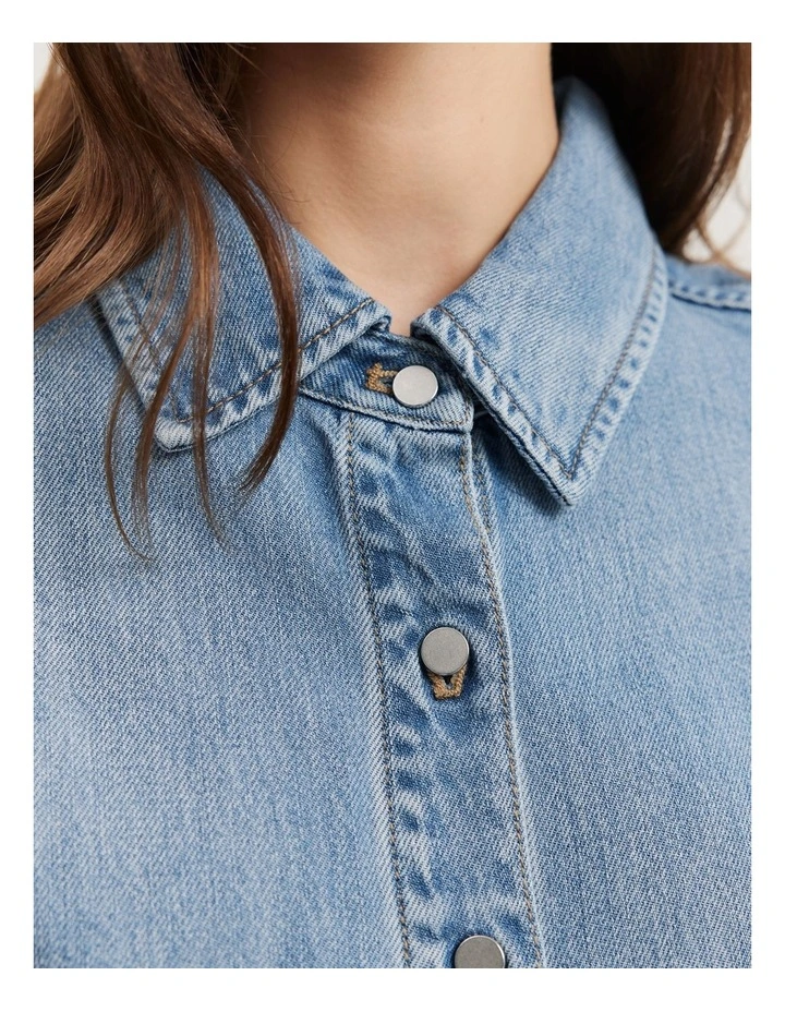 Short Sleeve Denim Shirt in Light Wash image 3