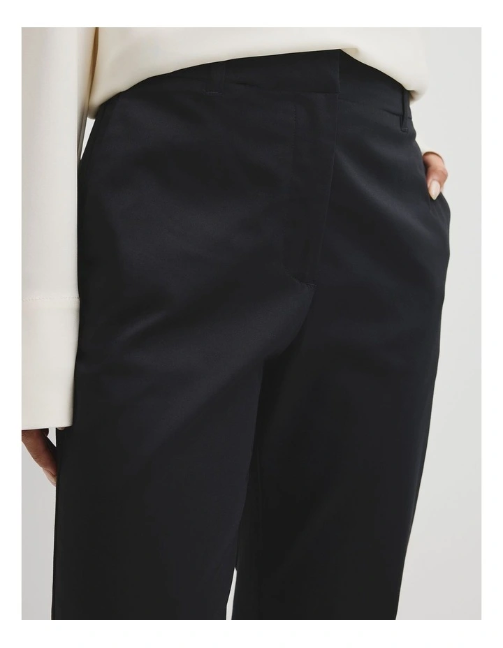 Cotton Sateen Pant in Navy image 3