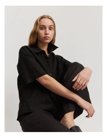 Organically Grown Linen Short Sleeve Shirt in Black