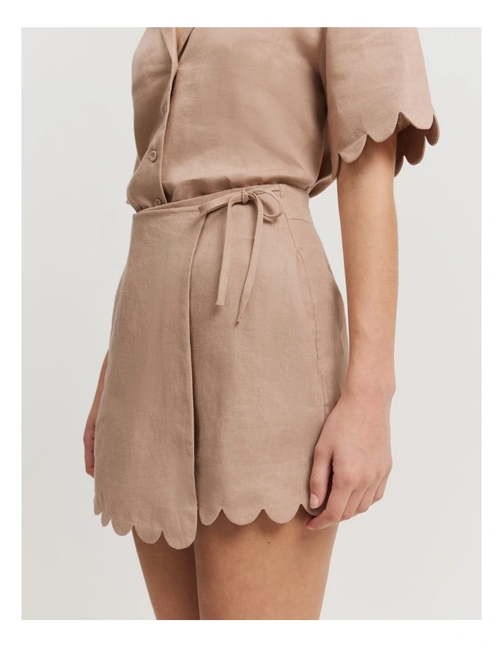 Organically Grown Linen Scallop Detail Skort in Soft Camel image 2