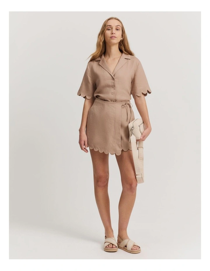 Organically Grown Linen Scallop Detail Skort in Soft Camel image 3