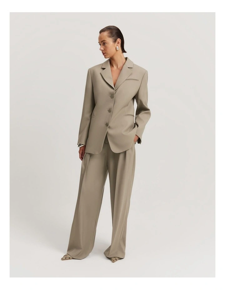 Wool Single-breasted Blazer in Sicilian Olive image 2