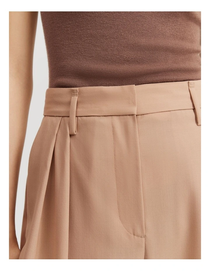 Pleat Wool Pant in Nougat image 2