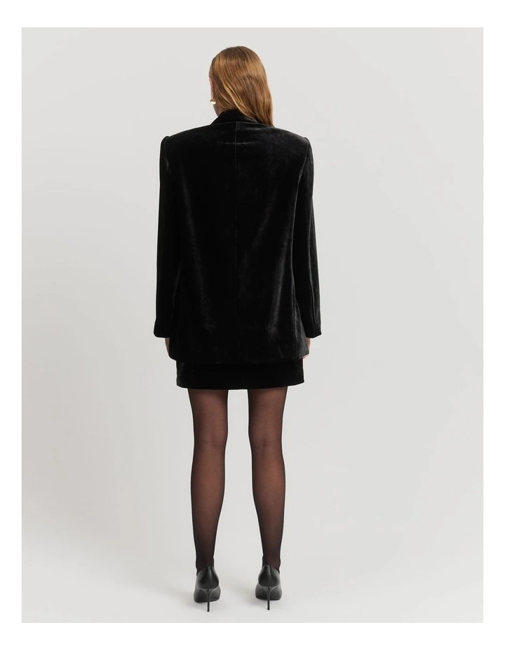 Velvet Single-Breasted Blazer in Black image 5