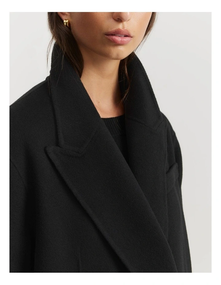 Double-breasted Soft Coat in Black image 2